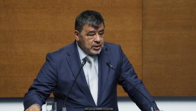 Президентският вот остава на 25 октомври, парламентът закри сезона