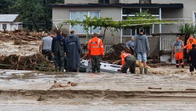 ГЕРБ и БСП спират предизборната кампания в област Пловдив, отиват да помагат на пострадалите в наводненията