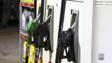 Цените на петрола се покачват след двуседмични понижения