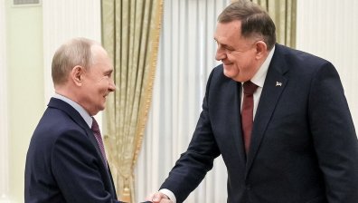 Путин поиска справедливо отношение към сърбите и атакува "чуждото влияние"