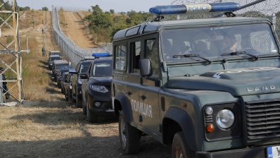 Мигрантите скараха депутатите, границата ще пазят допълнителни 1 200 полицаи