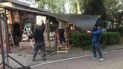 Ресторантьори събарят заведенията си: Правителството взе хляба от ръцете ни