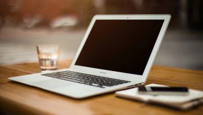 Приходите от реклама на LinkedIn през 2020 г. - близо $2 млрд.