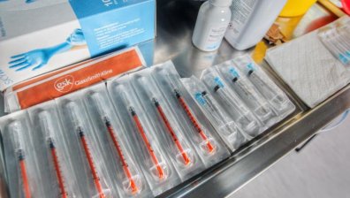 МЗ: При колективен имунитет и неваксинираните са защитени, но ще трябва трета доза