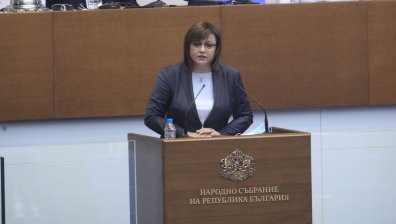 Нинова: Затваряте държавата, а не гарантирате грижа за хората