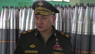 Русия стяга редиците си, Шойгу праща още боеприпаси на съветските войски