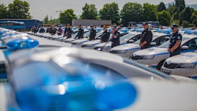 Полиция нахлу в СУ, УНСС и ТУ заради ремонти за 70 млн. лв.