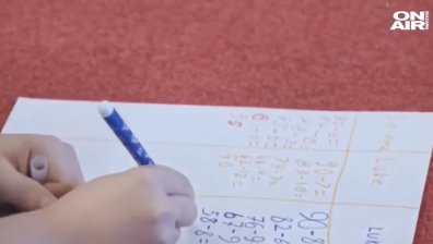 Синдикати предлагат: По-малко часове работа за учителите над 50 години