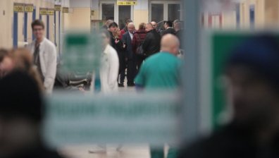 74-годишен мъж с отрицателен тест се оказа починал от Ковид-19 