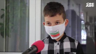 Ученик от Добрич дари наградата си на нуждаещи се