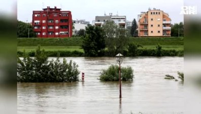 Опасно време в Хърватия: В 16 области е в сила предупреждение за наводнения