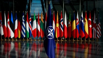НАТО обсъжда руската агресия и отбранителния потенциал на Алианса