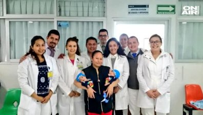 Разделиха успешно мексикански сиамски близнаци
