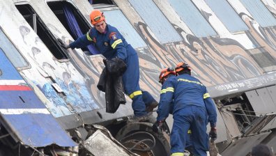 Сблъсъци в Гърция заради влаковата катастрофа, отнела живота на 43-ма души
