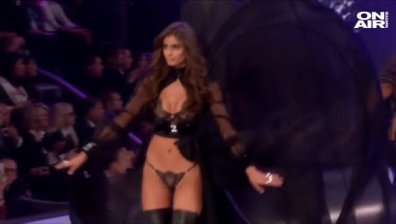 Екстравагантност и бельо за милиони долари - ревюто на Victoria's Secret