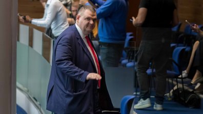 Пеевски направи разкрития в НС за изборите в Пазарджик