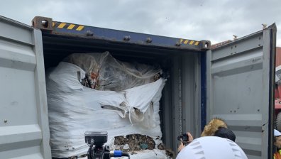 Върнахме поредния тир с отпадъци на Италия