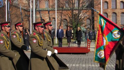 Йотова със словесна атака по адрес на Караянчева