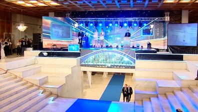 Илия Терзиев и Виолина Маринова спечелиха отличията "Мистър Икономика" и "Мисис Икономика"