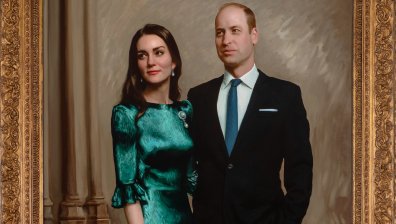 Специален подарък: Принц Уилям и Кейт с първи портрет като херцог и херцогиня 