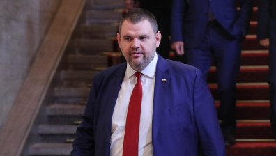 Делян Пеевски: Христо Иванов е родствено обвързан с Ахмед Доган