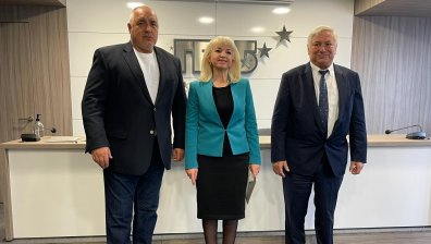 Избори 2021: ГЕРБ подписа споразумение с "Обединени земеделци"&nbsp;и "Памет"