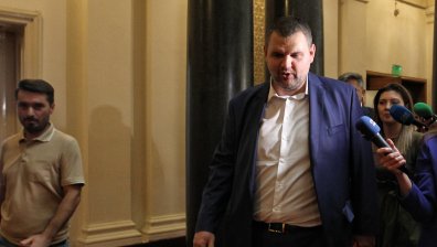 Делян Пеевски: "Възраждане" провокира с мракобесен законопроект за чуждестранните агенти