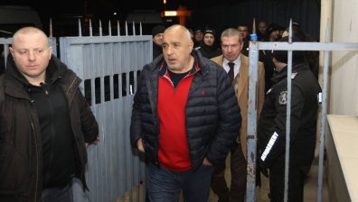 Съдът решава законни ли са обиските в домовете на Борисов, Горанов и Арнаудова