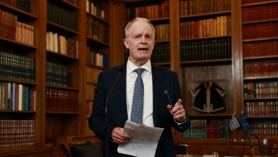 Новият гръцки президент Константинос Тасулас положи клетва