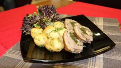 С агнешко на великденската трапеза