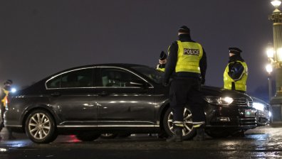 Затягане на мерките: Франция забранява излизанията между 18:00 и&nbsp;6:00 ч.