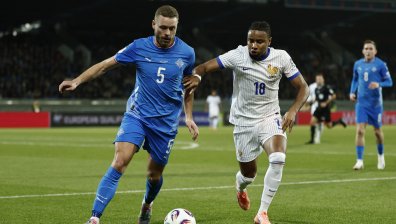 Исландия препъна Франция, Украйна победи Азербайджан