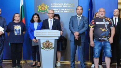 Денков за войната по пътищата: Разберете, ние сме болни, обществото трябва да помогне