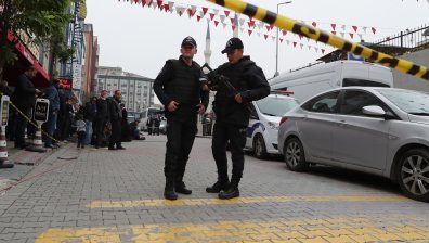 Хванаха голяма група турски и български граждани за контрабанда на коли от България