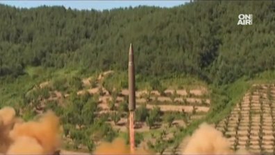 Пхенян не се спира: Изстреля нова балистична ракета