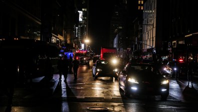 Над 50 хиляди останаха без ток в Ню Йорк в жегите