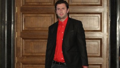 Изследват косъм, открит по ножа, с който е убит 15-годишният Георги в Борисовата градина