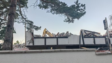 Ремонт унищожи известната резиденция на Доган (СНИМКИ)