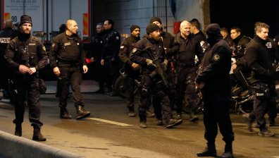 Франция: 100 000 полицаи бдят за реда в новогодишната нощ