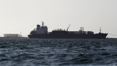 Хутите удариха с ракета гръцки кораб в Червено море