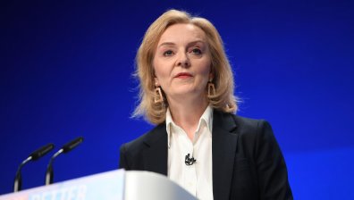 Британският външен министър: Путин трябва да се вразуми преди да е направил огромна грешка