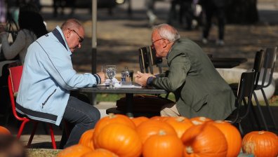 Коледни добавки за пенсионерите вероятно ще има
