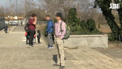 Заради строг дрескод: Ученици от английската гимназия в Бургас на бунт
