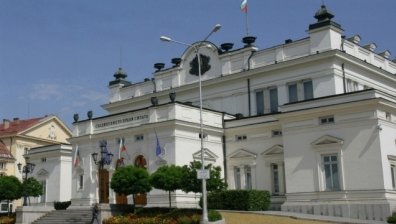 Експертите коментират: Предсрочен вот, партийно строителство