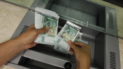 Шеф в Министерството на младежта и спорта е хванат с над 60 000 лв. белязани пари