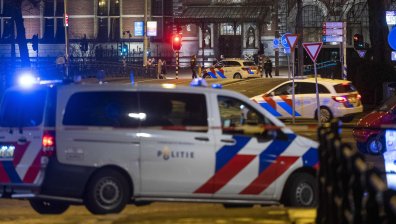 Арестуваха похитителя, държал заложници в Амстердам