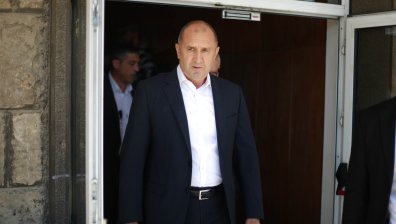 Румен Радев: Шизофренна ситуация с правителството, трябва ни яснота за загиналия Марин Маринов