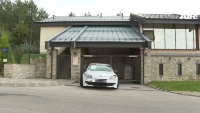 Съпругата на швейцарския бизнесмен Удо Ланге е била в дома им по време на убийството