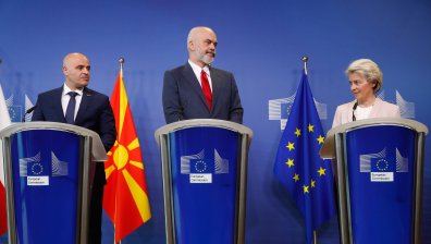 Исторически ден за РСМ и Албания: Започнаха преговори за влизане в ЕС