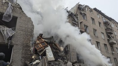 Руска атака в Кривой Рог рани най-малко 7 цивилни, сред които деца